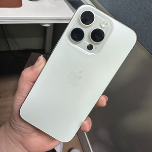 아이폰15pro 256GB 화이트