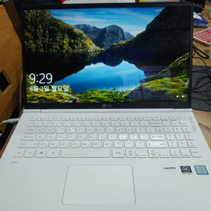 lg 그램 (15zd980-tx56k). i5. 8