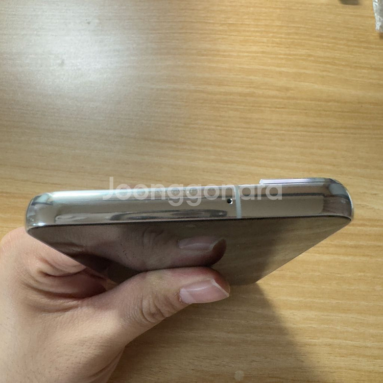 갤럭시 s22 플러스 256G 화이트 팔아요--5