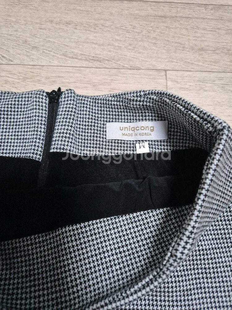 유니콩 쫄깃 하운드 체크스커트 치마 M 블랙--5