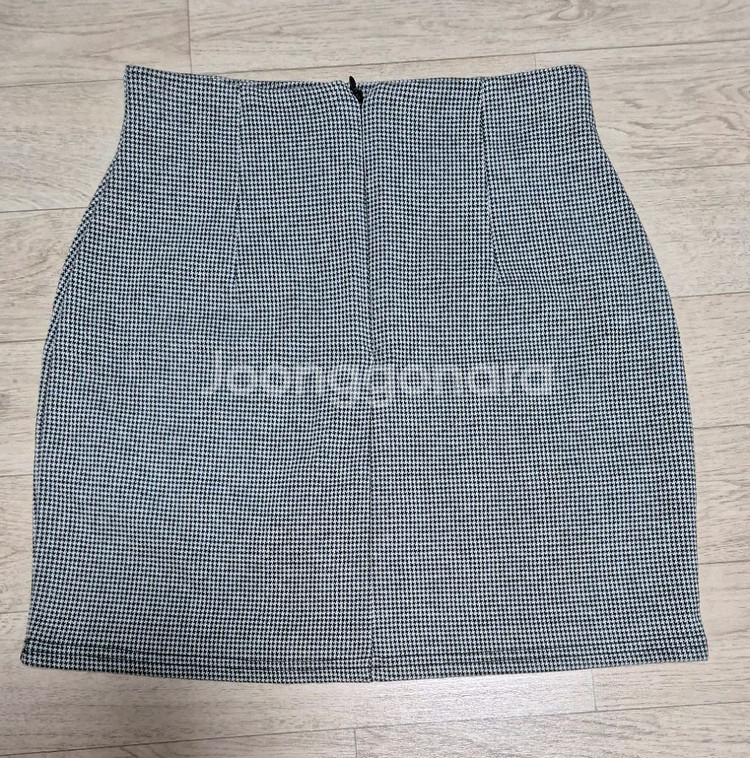 유니콩 쫄깃 하운드 체크스커트 치마 M 블랙--3