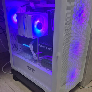 9800x3d + 5070ti 완본체 팔아요