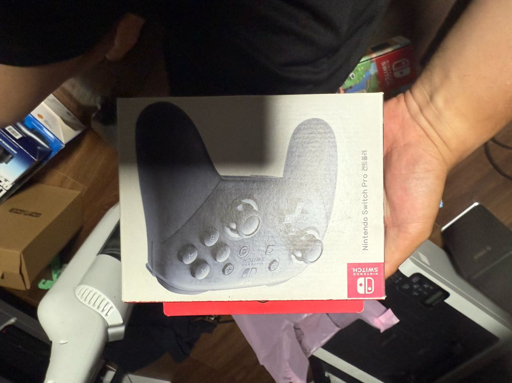 구형 닌텐도 스위치 동숲에디션 각종 악세사리 이미지