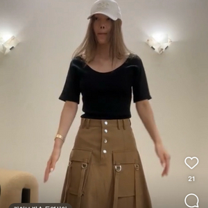 후왓웨어 스커트