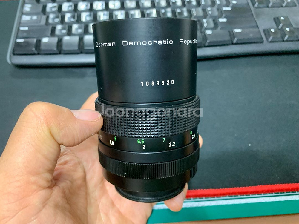 PENTACON auto 135mm f/2.8 MC--1