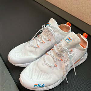 휠라 운동화