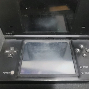 닌텐도 DSI 부품용 판매합니다