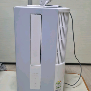 삼성 창문형 에어컨 AW05B5171BWA