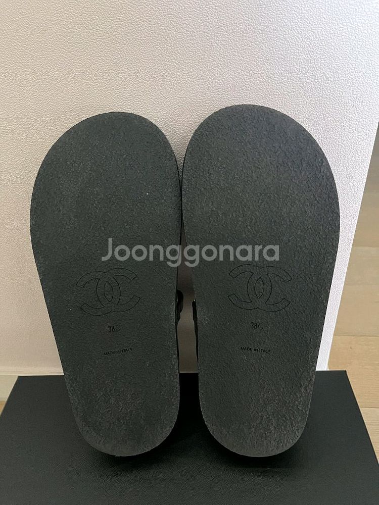 샤넬 캐비어 퀼팅 벨크로 샌들 38--3
