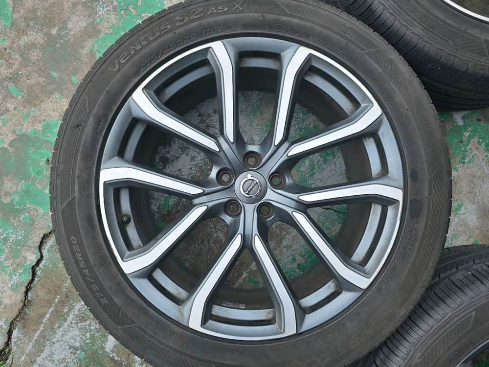 부산 볼보 xc90 모멘텀 순정 정품 20인치 휠타이어 이미지