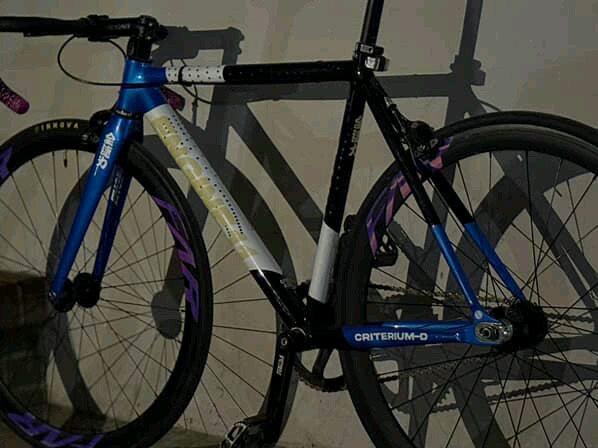 엔진 11 휠셋 팝니다( 파스포츠 데칼 붙임) 이미지