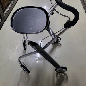 트러스트케어 렛츠고미니 보행기
