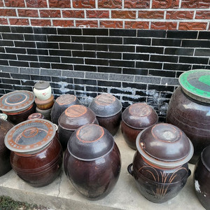 옹기 항아리