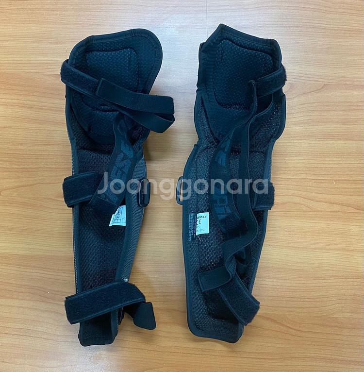 다이네즈 KNEE V E1 PROTECTOR--2