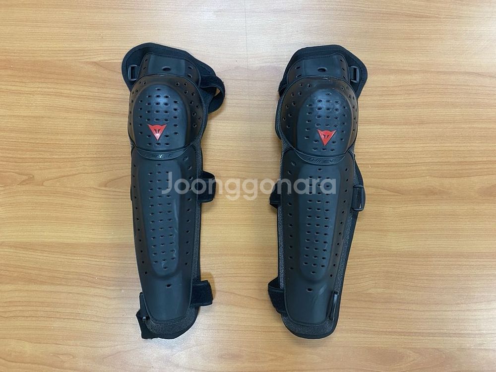 다이네즈 KNEE V E1 PROTECTOR--1