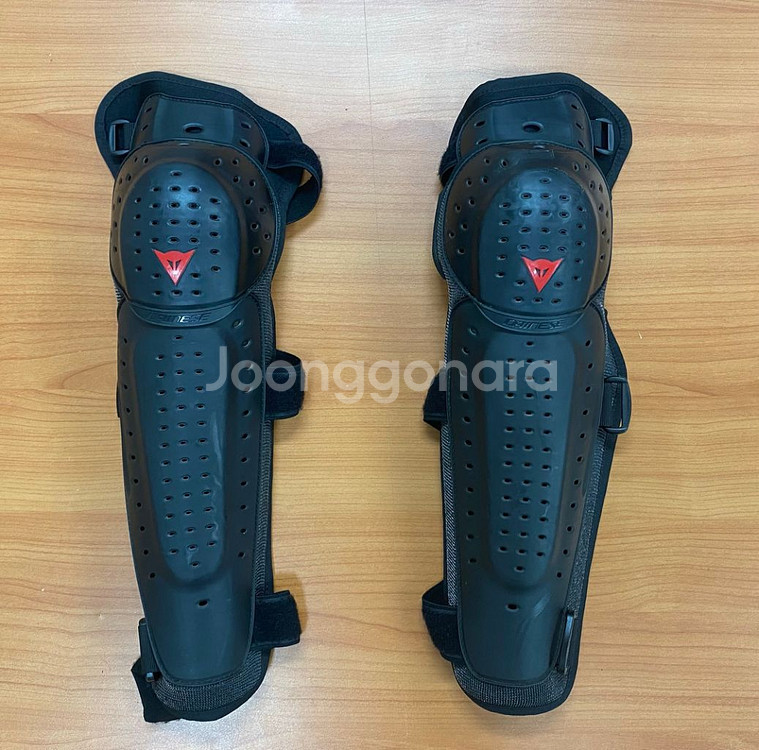 다이네즈 KNEE V E1 PROTECTOR--0