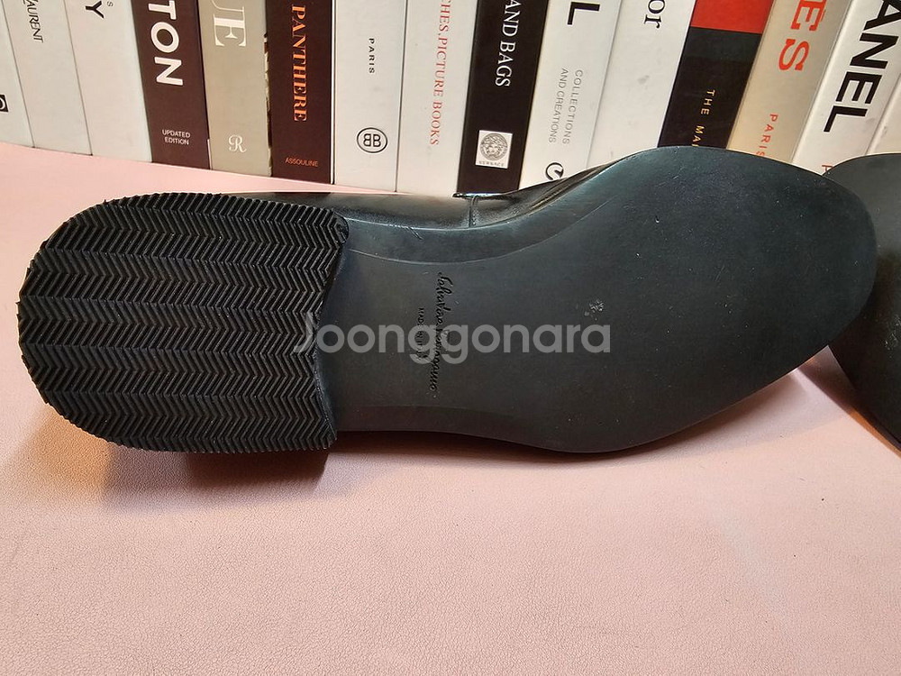 페라가모 남성 로퍼 구두 255--8