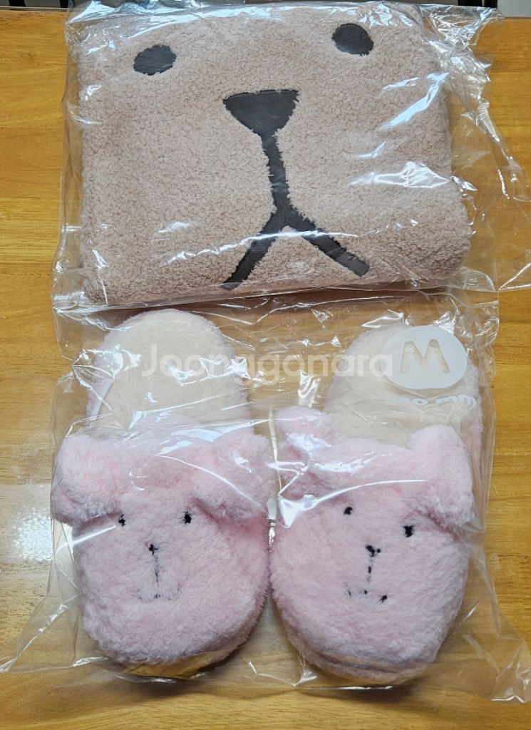 (미개봉)던킨 크래프트홀릭 곰 멀티블랭킷 / 핑크 실내--1