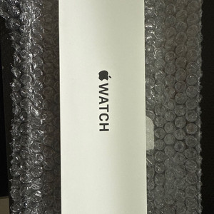 애플워치 se2 실버 40mm 미개봉 새제품입니다.