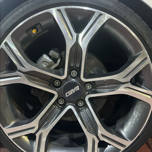 스팅어 순정 19인치 휠 타이어