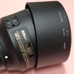 니콘 85mm 1.1.8G S급
