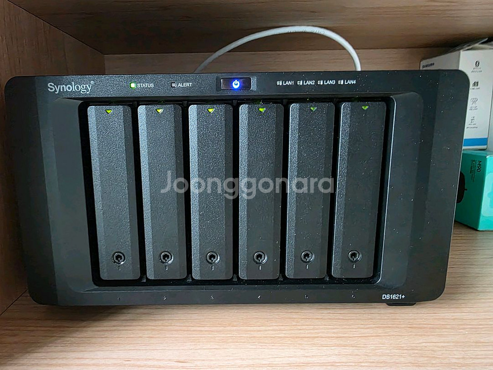 시놀로지 DS1621+ NAS--0