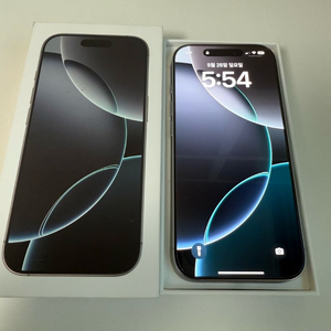 (교신가능)아이폰16 Pro 화이트 티타늄 팝니다