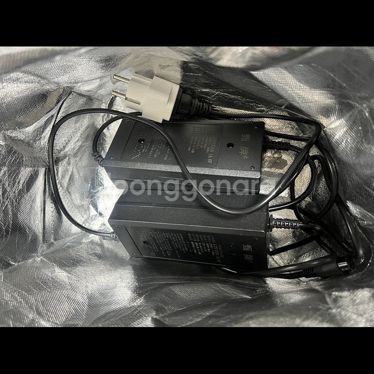 쿨거래시 네고가능// 220A 인산철 파워뱅크 +2.0--5