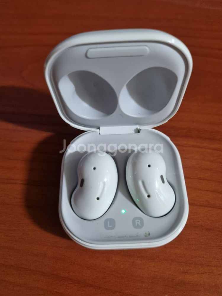 갤럭시 버즈 라이브 화이트- 모델명: SM-R180--2