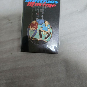 뱃지팝니다 개당 9,000원입니다