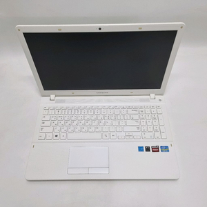 삼성 중고 노트북 i5 8G/SSD/화이트/듀얼그래픽