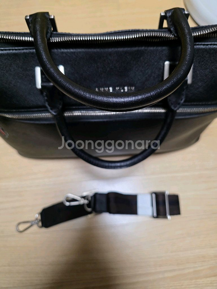 앤클라인 소가죽 가방--1