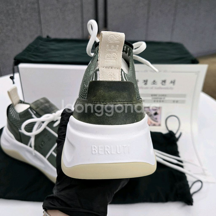 벨루티 쉐도우 니트엔 카프 레더 스니커즈 6사이즈--6