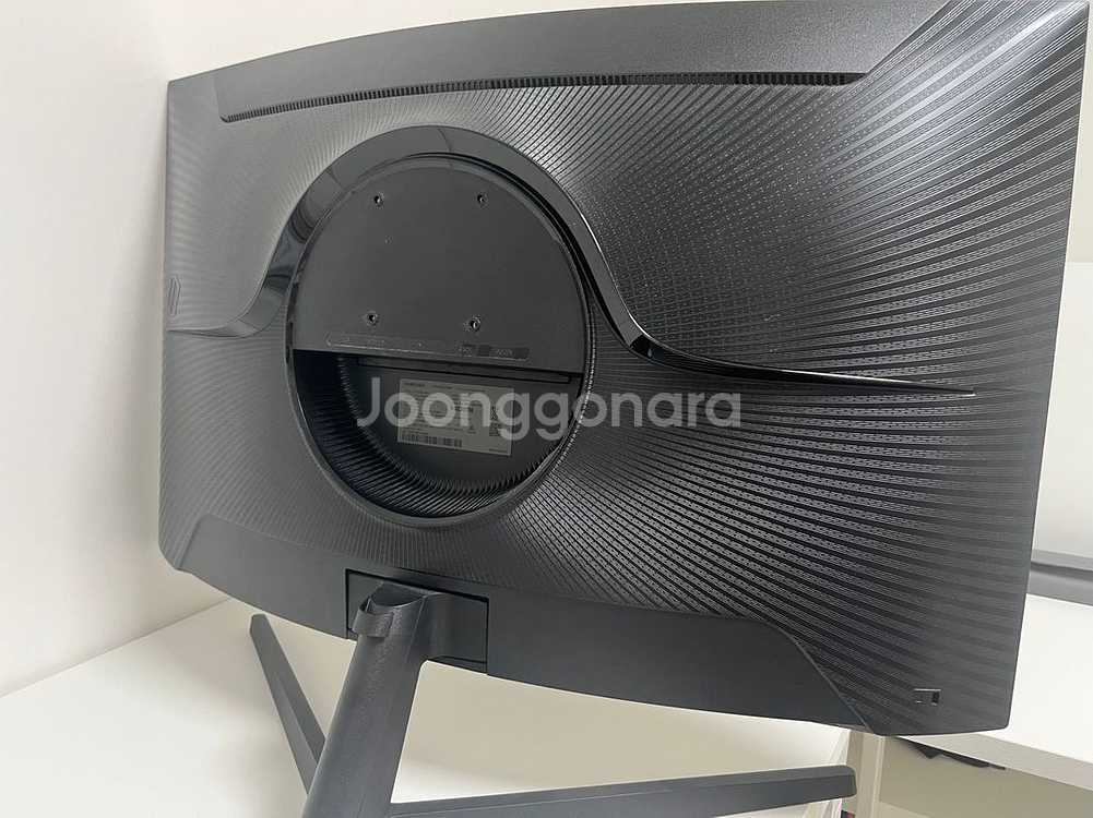 삼성 오디세이 G5 32인치 커브드모니터 (144hz)--2