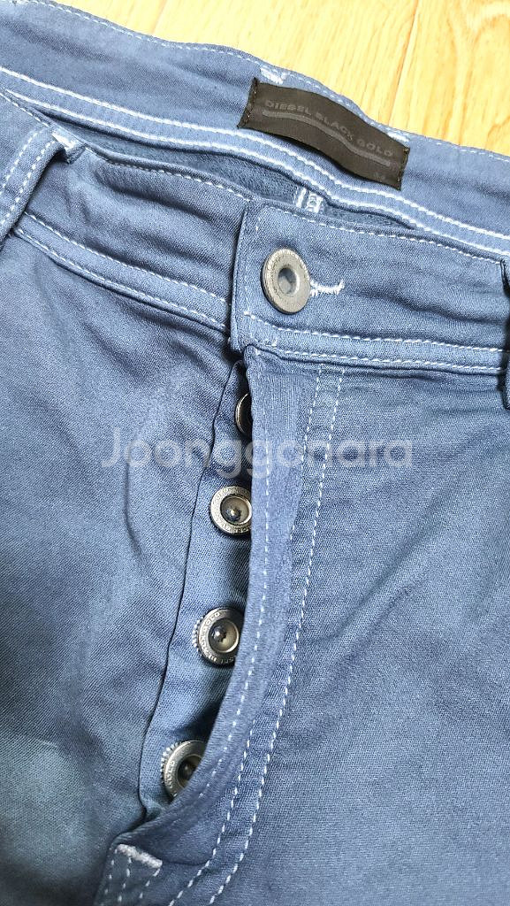 정품 디젤 블랙골드 블루워싱 반바지 34 35--1