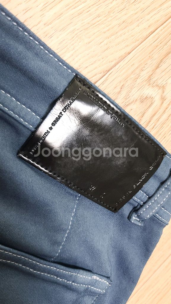 정품 디젤 블랙골드 블루워싱 반바지 34 35--4