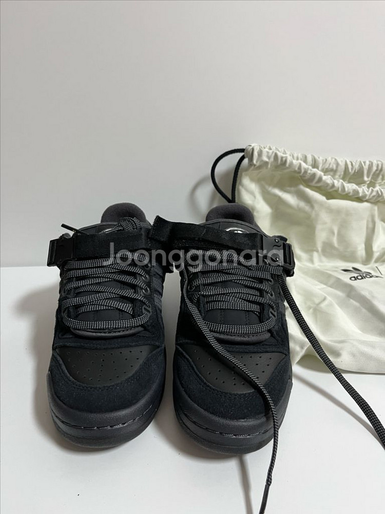 아디다스 x 배드 버니 포럼 로우 GW5021--0