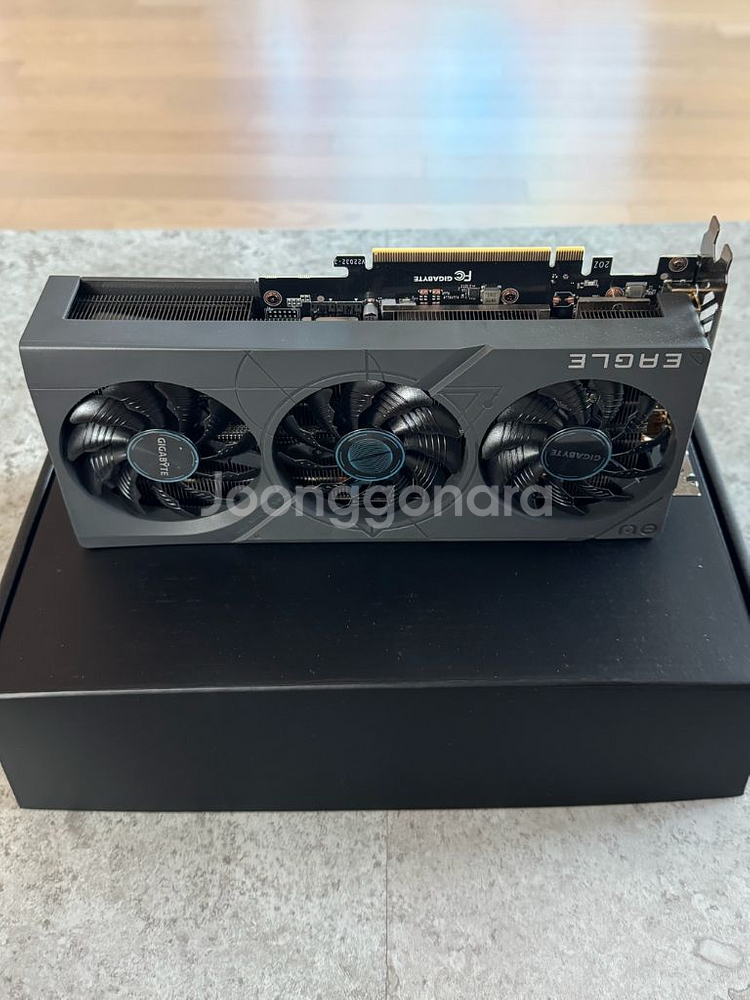 기가바이트 지포스 RTX 4070 SUPER--3