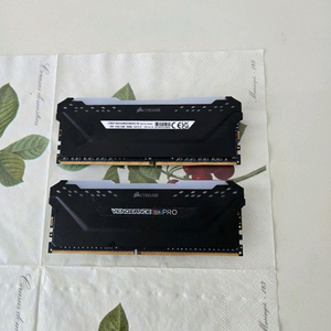 커세어 벤전스 프로 RGB DDR4 16g (8g x2