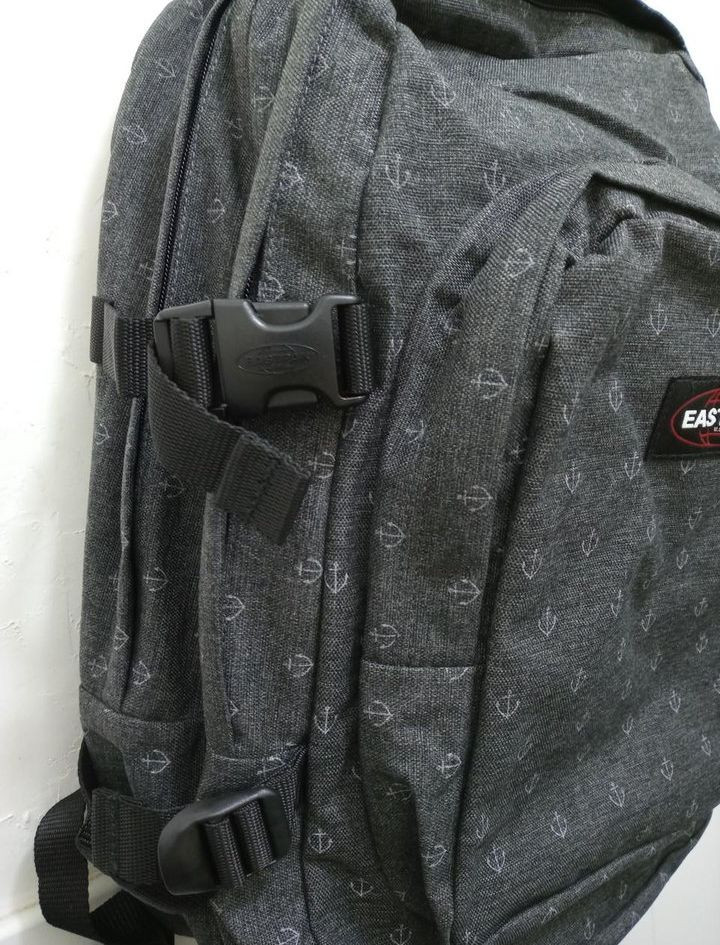 이스트팩 백팩 33L 이미지