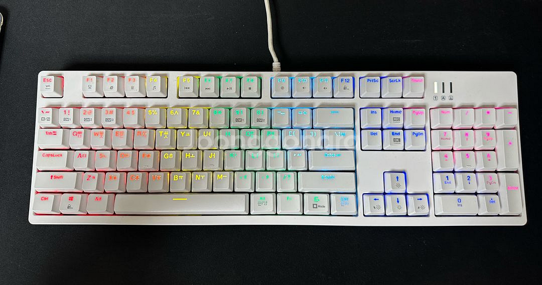 앱코 K660S 화이트 키보드 카일광축 적축 판매합니다--1