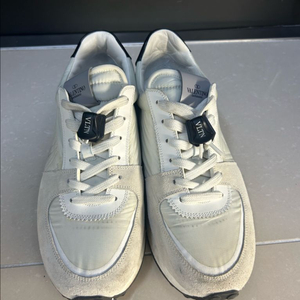 발렌티노 스니커즈 255