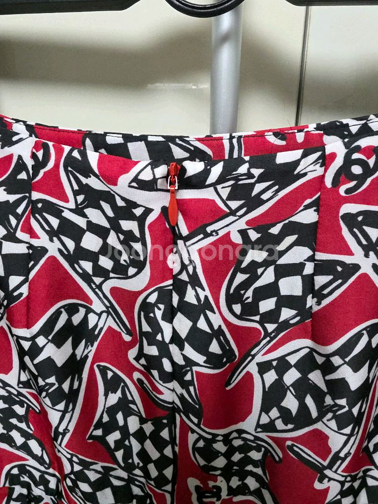 샤넬 실크 언발란스 스커트--4