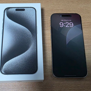 [풀박] 아이폰 15 Pro 화이트 256g 팝니다.