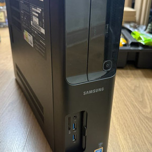 삼성 데스크탑 i5 9400F DM500S8Z