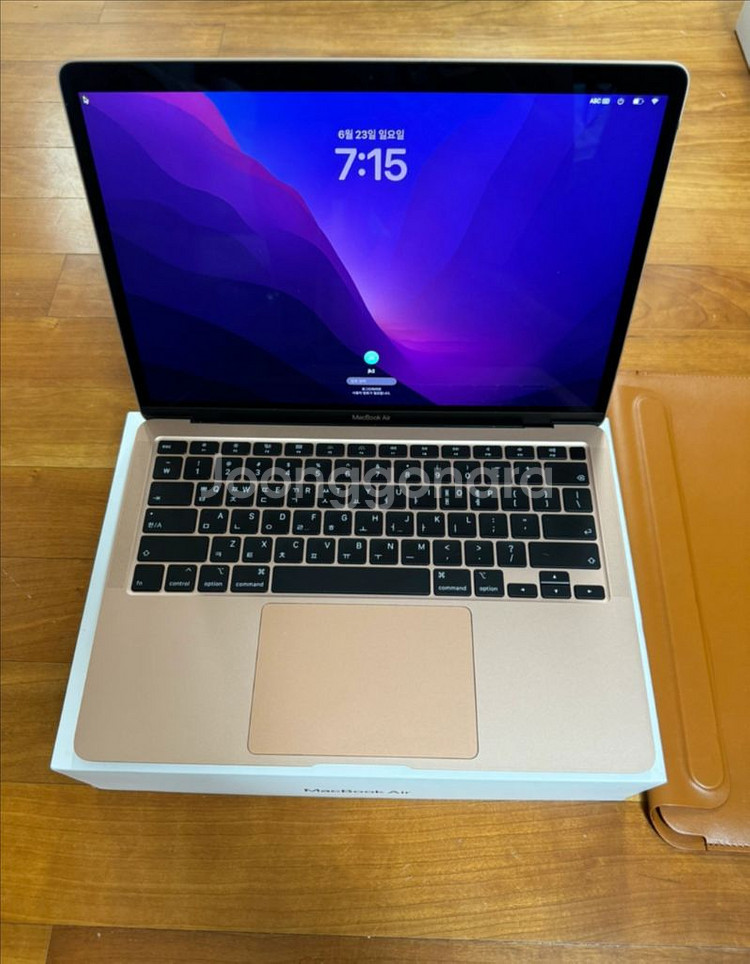 맥북 에어 13 골드 램16GB 512G--0