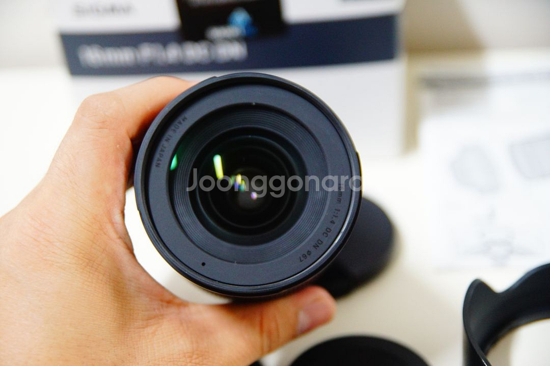 [소니] 시그마 16mm f1.4 단렌즈팝니다.--3