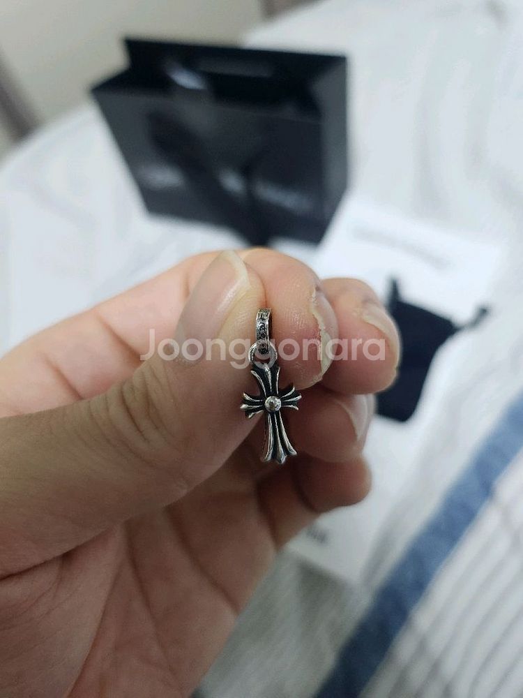 미사용새상품 크롬하츠 매장판 베이비펫크로스 팝니다.--4