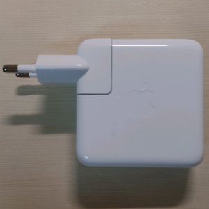 애플 70W 충전기