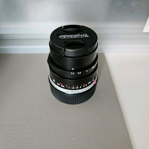 보이그랜더 컬러스코파 50mm f2.2 (박스 포함)
